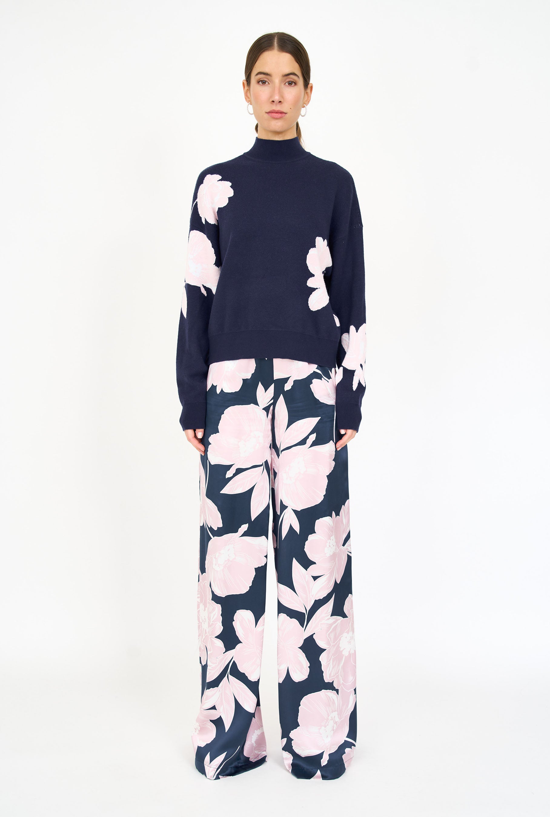 Brookie Sweater - Midnight Blossom