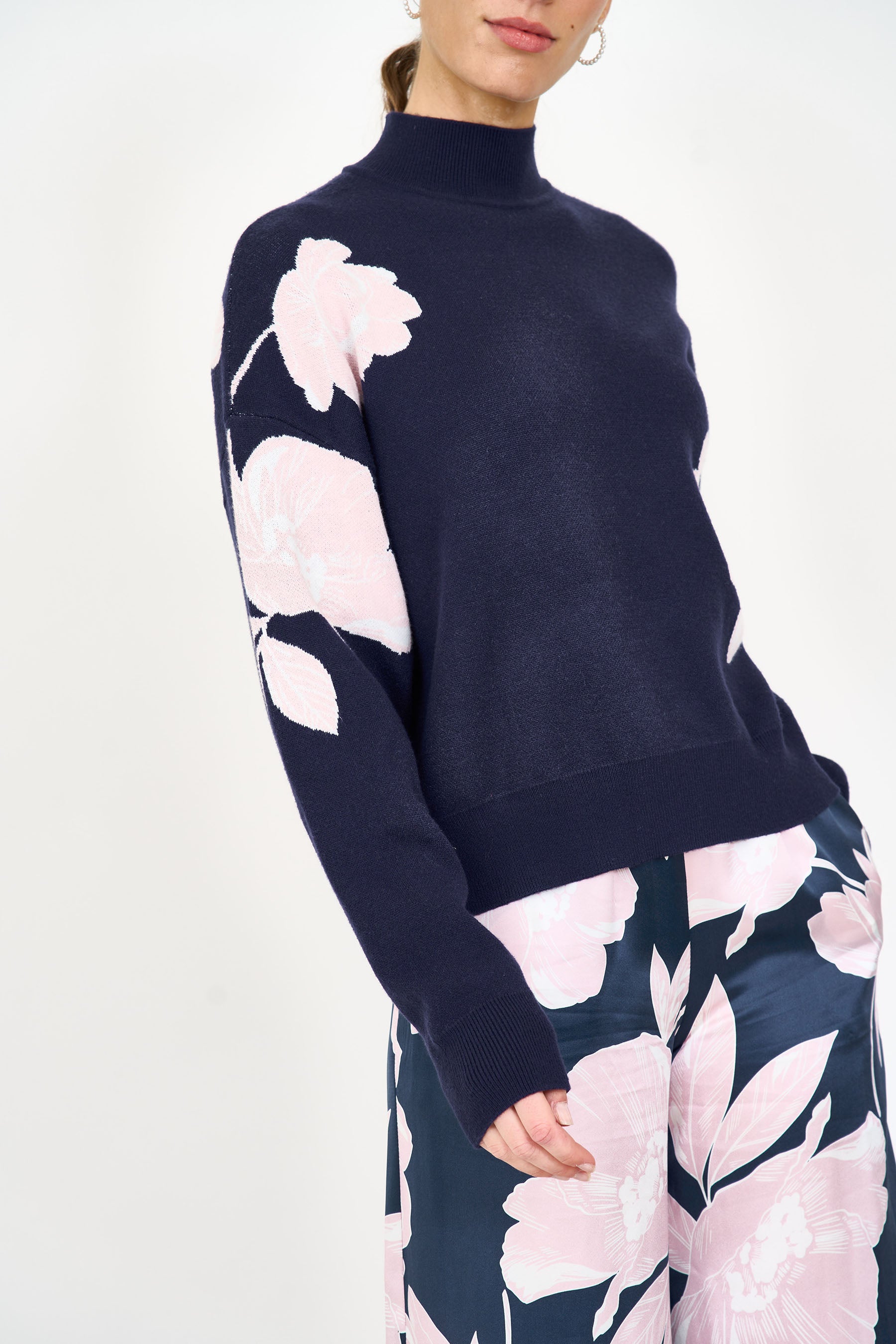 Brookie Sweater - Midnight Blossom