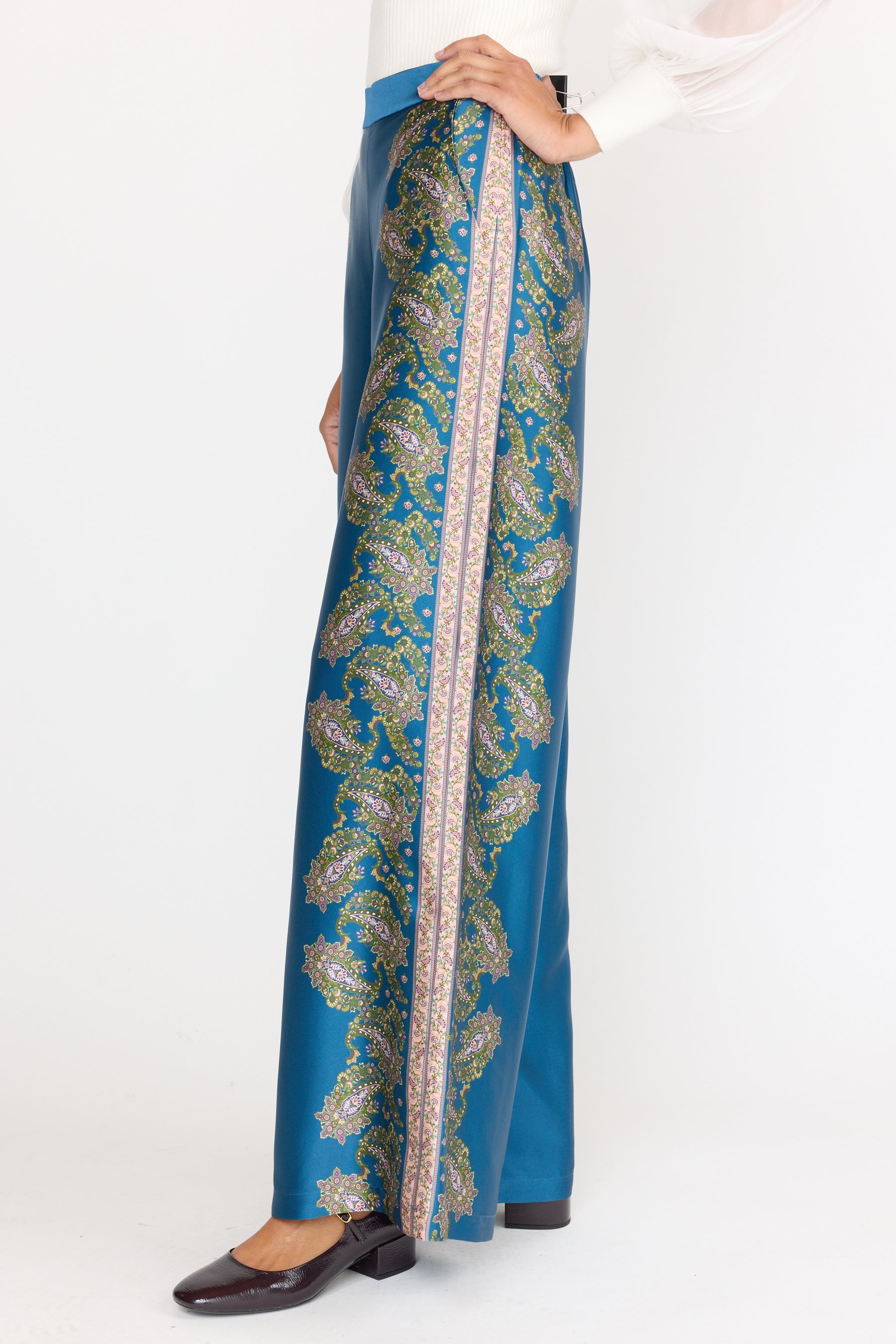 Marta Pant - Prussian Paisley