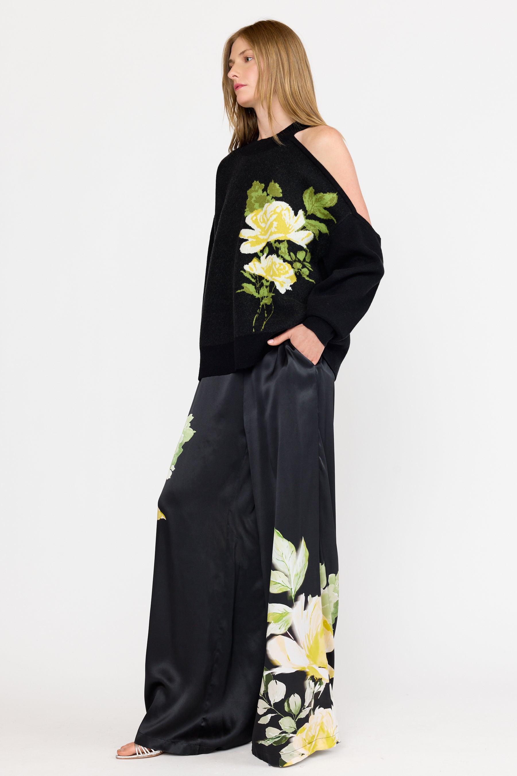 Dakota Sweater - Onyx Rose