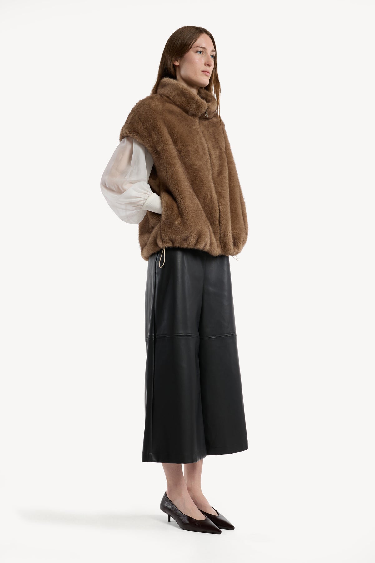 Victoria Vest - Latte