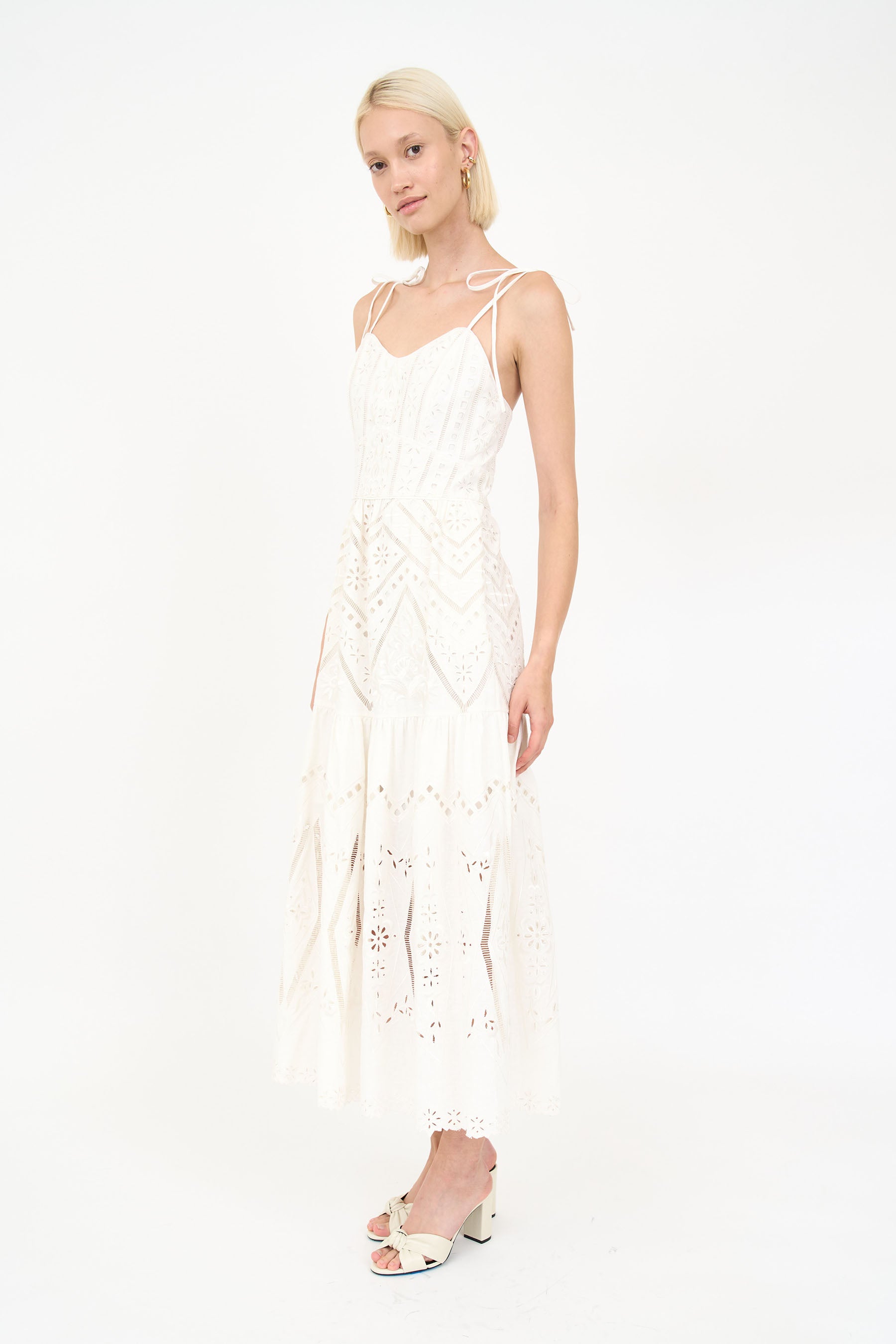 Samantha Dress - Blanc Embroidery